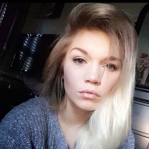 Meet your Posher, Alixsus